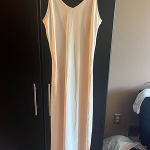Elegant Cream Sleeveless Maxi Dress